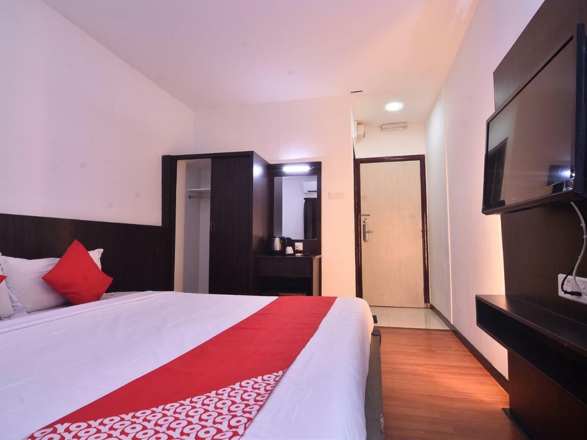 Oyo 43960 Laksamana Executive & Boutique Hotel Tawau Exterior photo