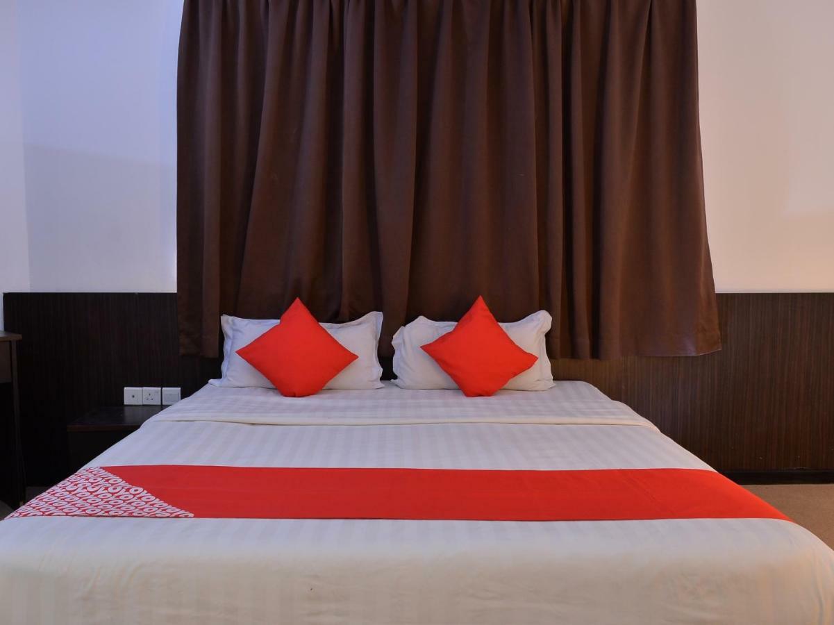 Oyo 43960 Laksamana Executive & Boutique Hotel Tawau Exterior photo