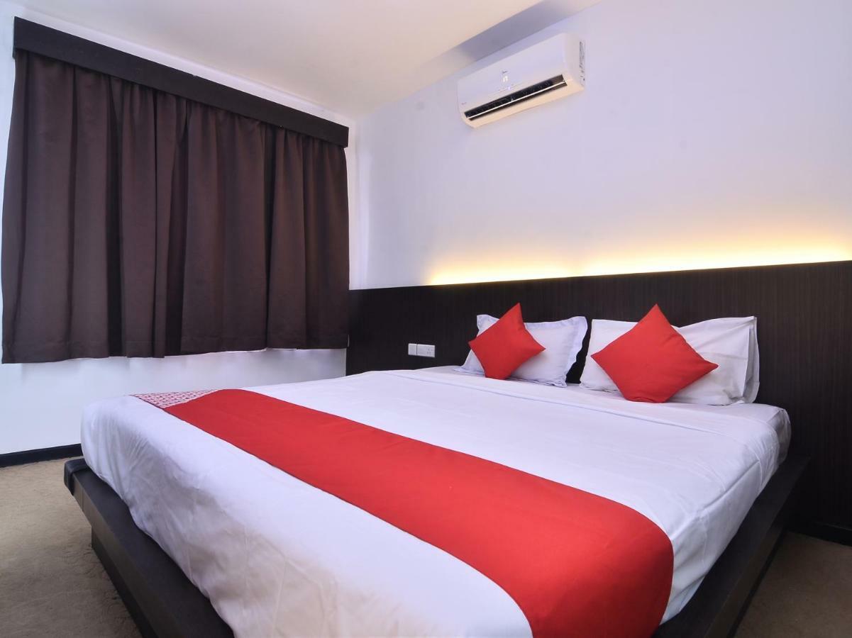 Oyo 43960 Laksamana Executive & Boutique Hotel Tawau Exterior photo