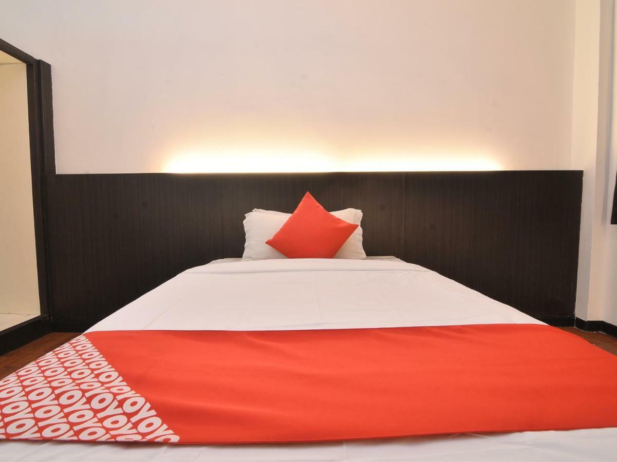Oyo 43960 Laksamana Executive & Boutique Hotel Tawau Exterior photo