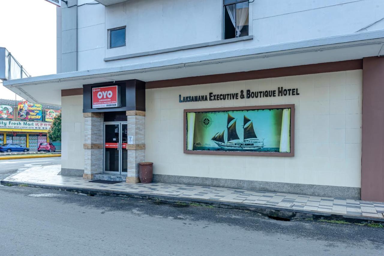 Oyo 43960 Laksamana Executive & Boutique Hotel Tawau Exterior photo